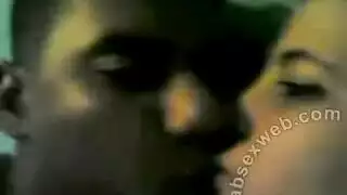 فتاة مصرية تستمتع بحبيبها السري