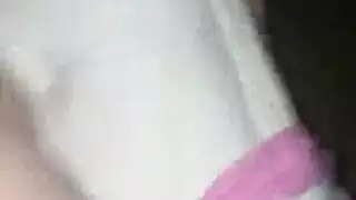 فرج شعراء يتمدد بقضيب اصطناعي ضخم