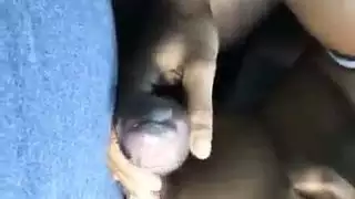 جنس فموي متطرف: أخذ قضيب كبير إلى الحلق