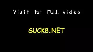 وظيفة مكتبية تتحول إلى إباحية: زوجة كبيرة الصدر تمارس الجنس مع رجلها في المكتب